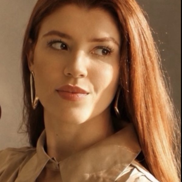 Dra. Izabela Mello